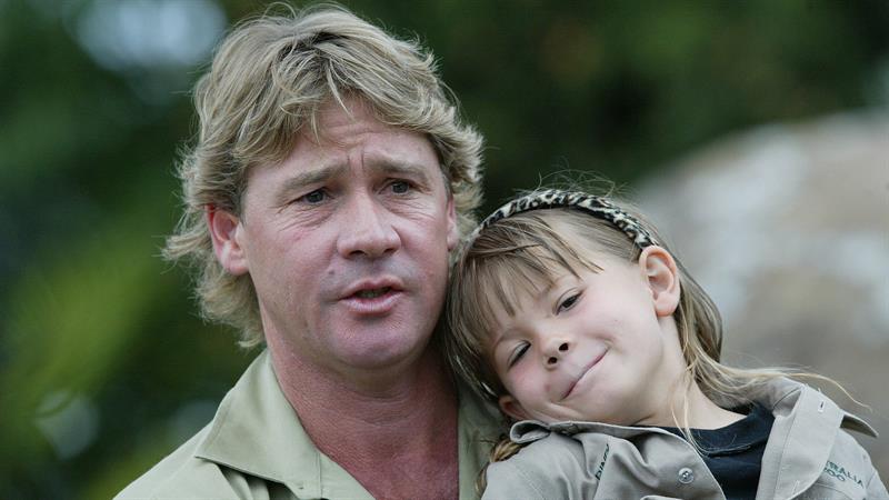 Bindi Irwin Honors Late Father Steve Irwin On The 12th Anniversary Of ...