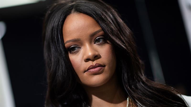 Rihanna Vows To Help The Bahamas After Hurricane Dorian’s Destruction ...