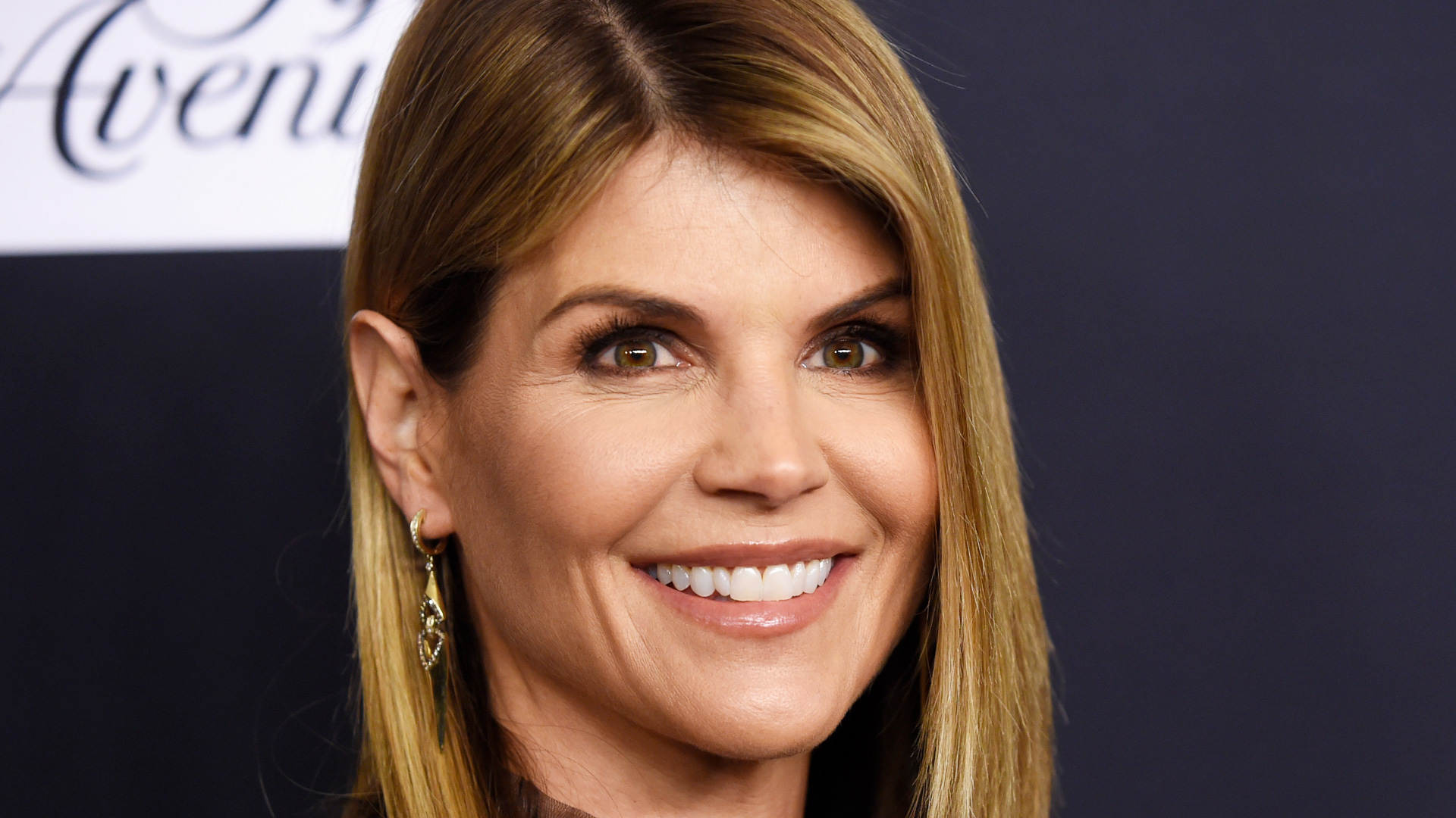 Lori Loughlin Accuses Prosecutors Of Concealing Evidence In College