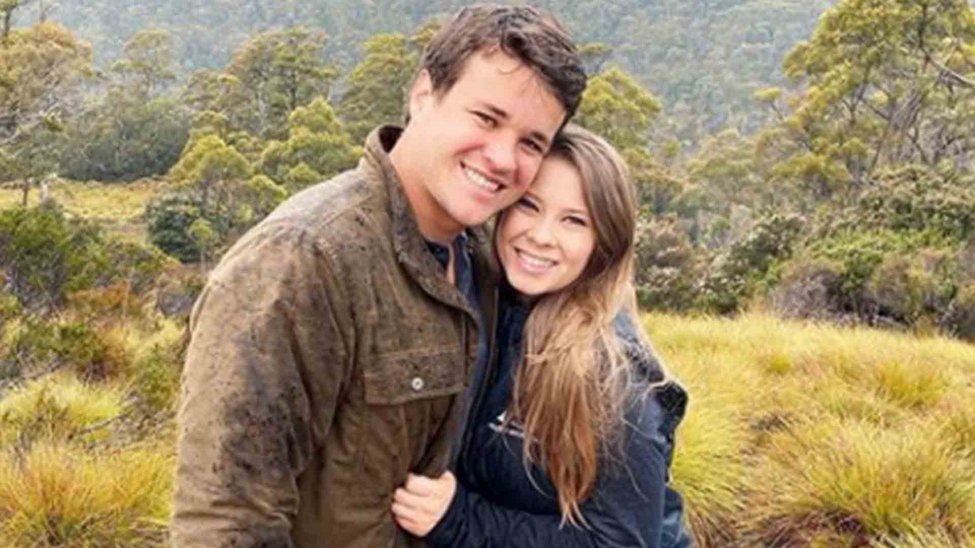 Bindi Irwin & Chandler Powell Gush About Their Daughter For(02)