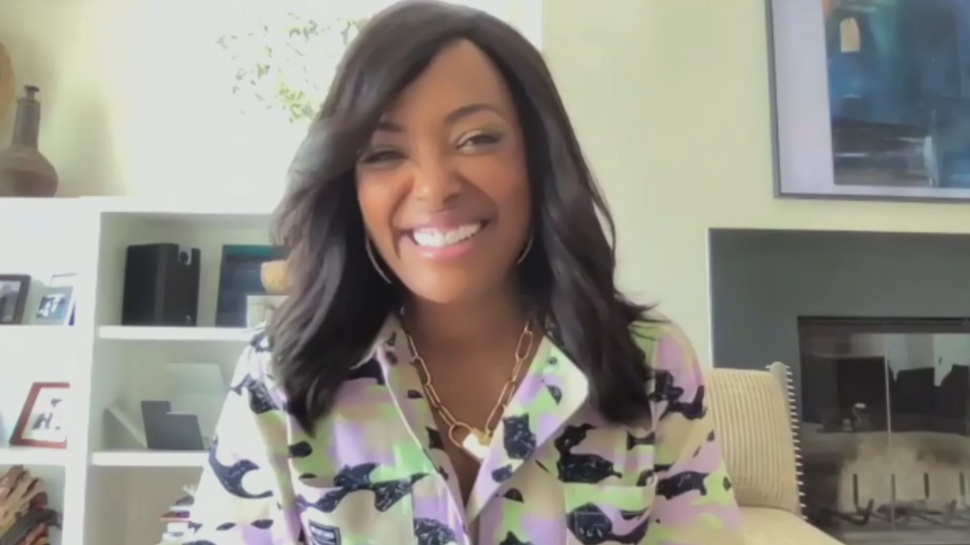 aisha-tyler-remembers-her-time-on-friends-reveals-she-s-still-quite-close-with-cast
