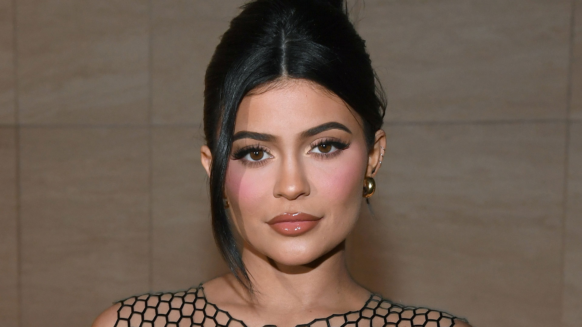 Kylie Jenner Gets Heartwarming Birthday Messages From Kim Kardashian