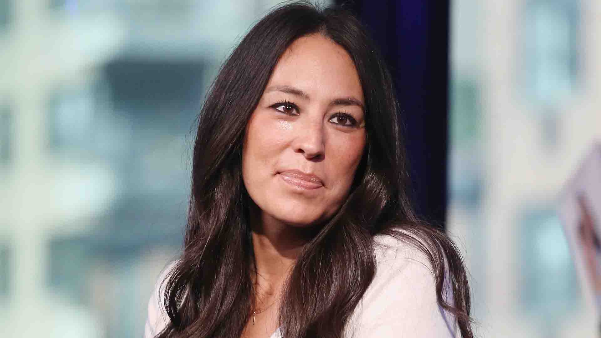 Joanna Gaines Makes Rare Statement About How Social Media Trolls Affect