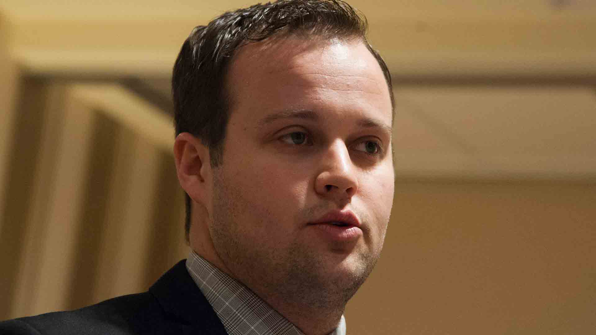 Josh Duggar's Attorneys File To Have Child Pornography Charges Dropped