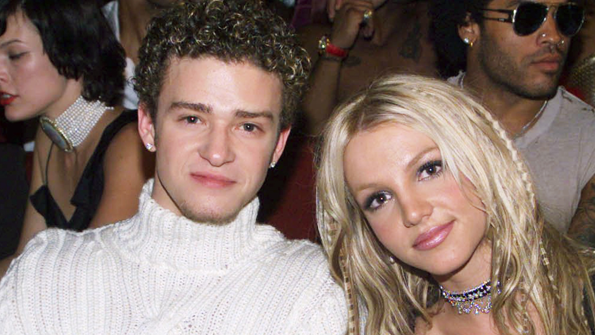 Britney spears says justin timberlake gave her a pep talk before her