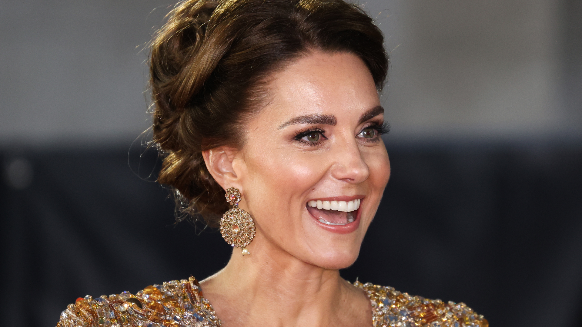 Kate Middleton Sparkles In Stunning Gold Gown For ‘No Time To Die ...