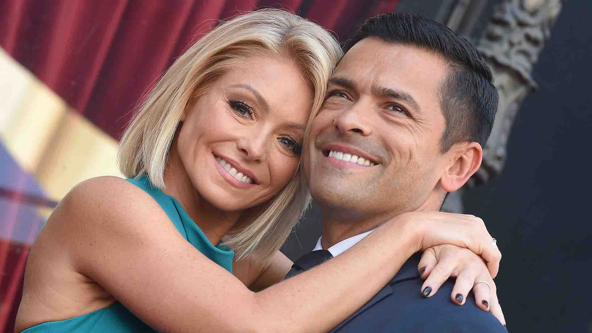 Kelly Ripa & Mark Consuelos React To Speculation That He Wears Eyeliner