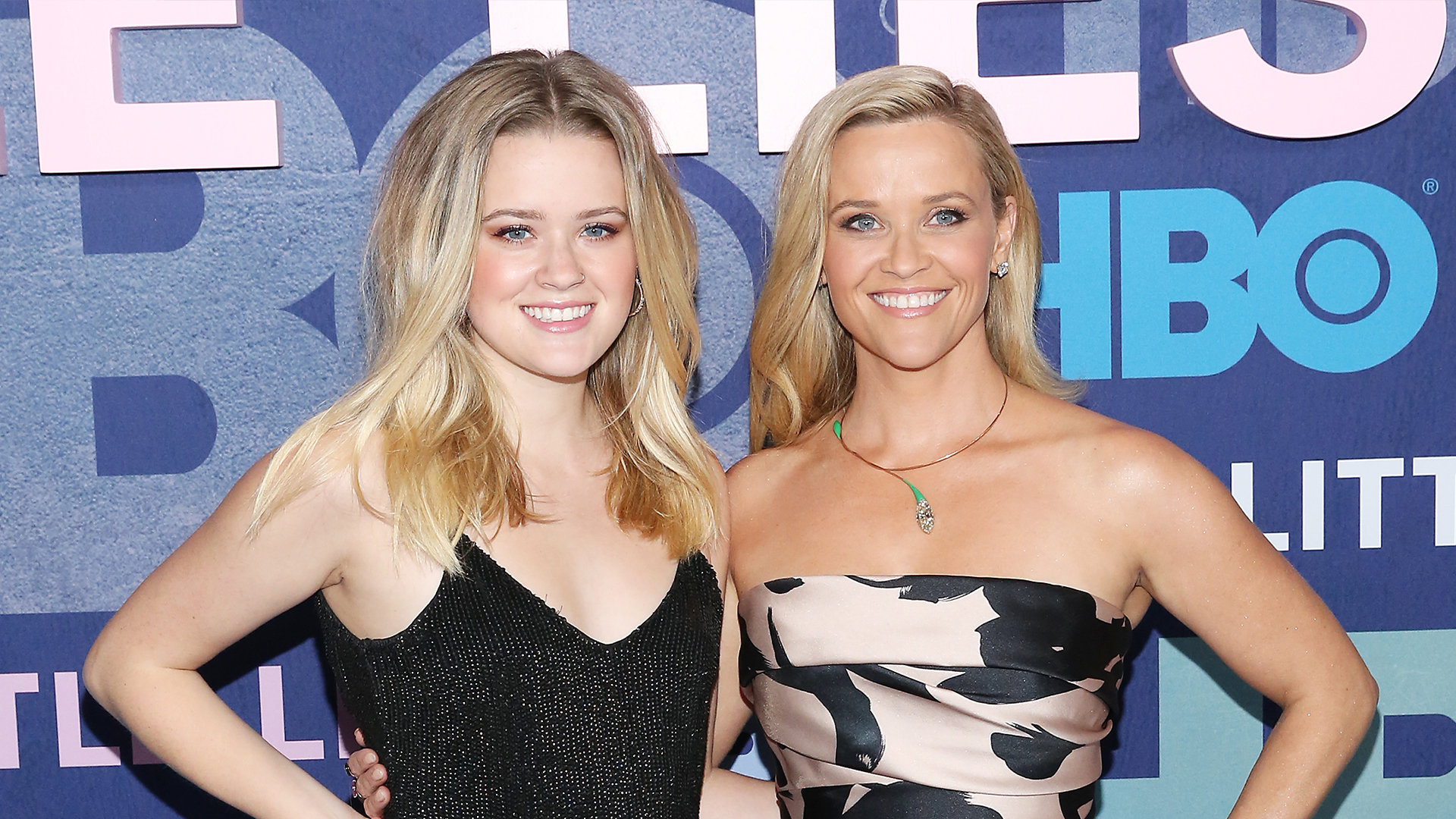 Reese Witherspoon Celebrates Daughter Ava Phillippe's 22nd Birthday(02)