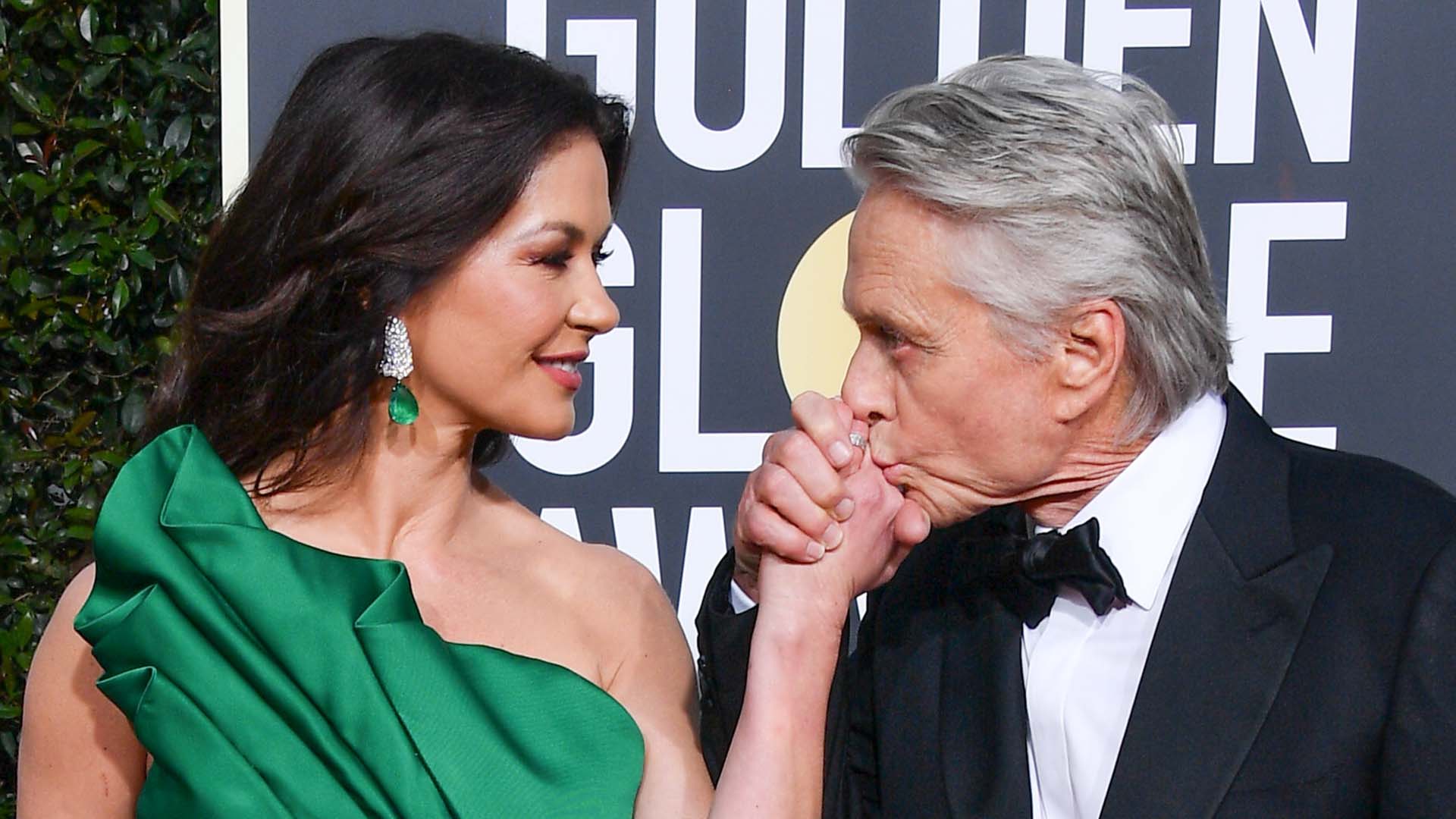 Catherine ZetaJones & Michael Douglas Celebrate 21st Anniversary With(02)