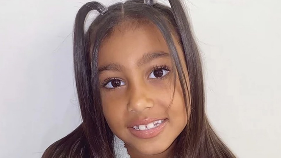 Kim Kardashian and Kanye West’s Daughter North West Looks So Grown Up(02)