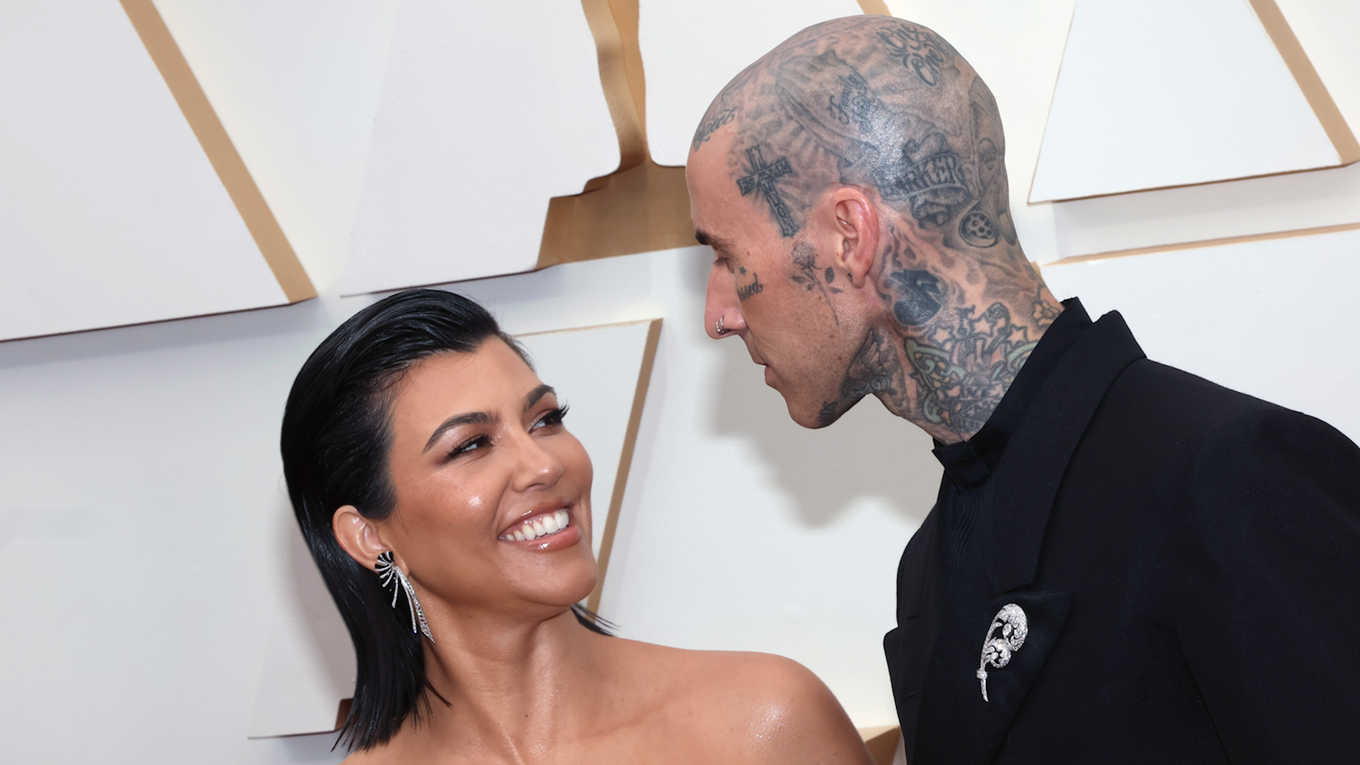 Kourtney Kardashian Acts As 'Nurse' For Travis Barker By Removing His