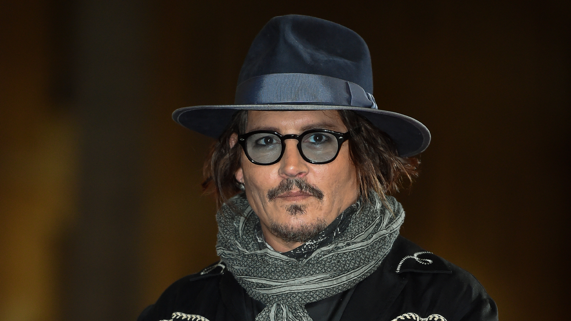 Johnny Depp Warns Fans About 'Fake Accounts' Impersonating Him: 'I Ask