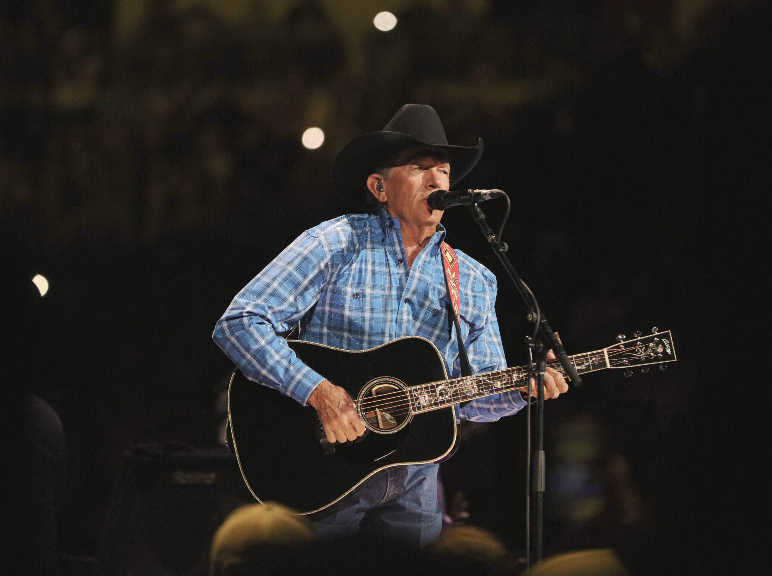 Strait Announces Six Stadium Tour In 2023 With Chris Stapleton