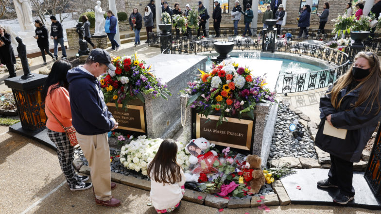 Lisa Marie Presley's Public Memorial In Photos
