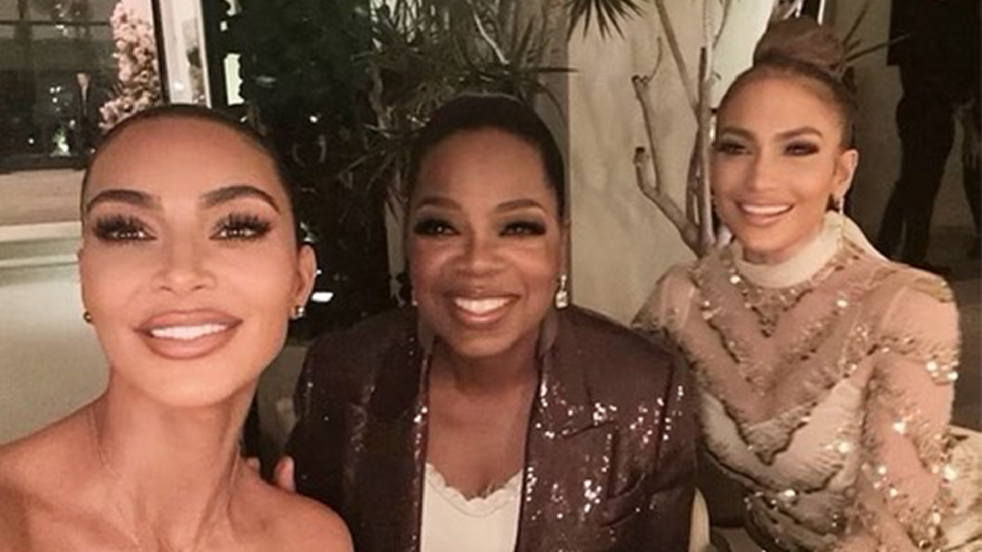 Kim Kardashian & Jennifer Lopez Snap Cute Selfies With Oprah At