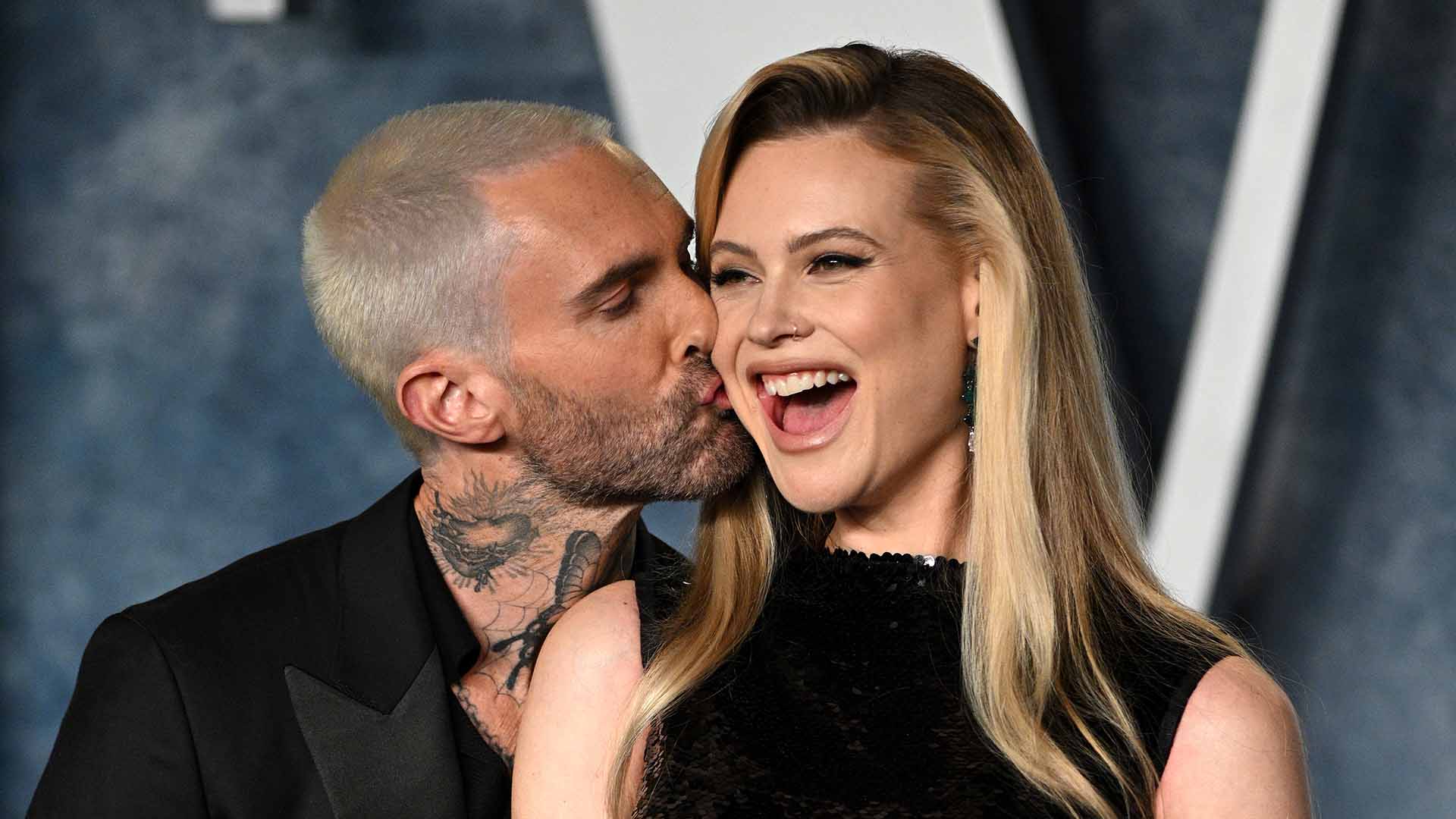 Adam Levine Kisses Behati Prinsloo On Vanity Fair Oscars Party Carpet In Rare Appearance | Access