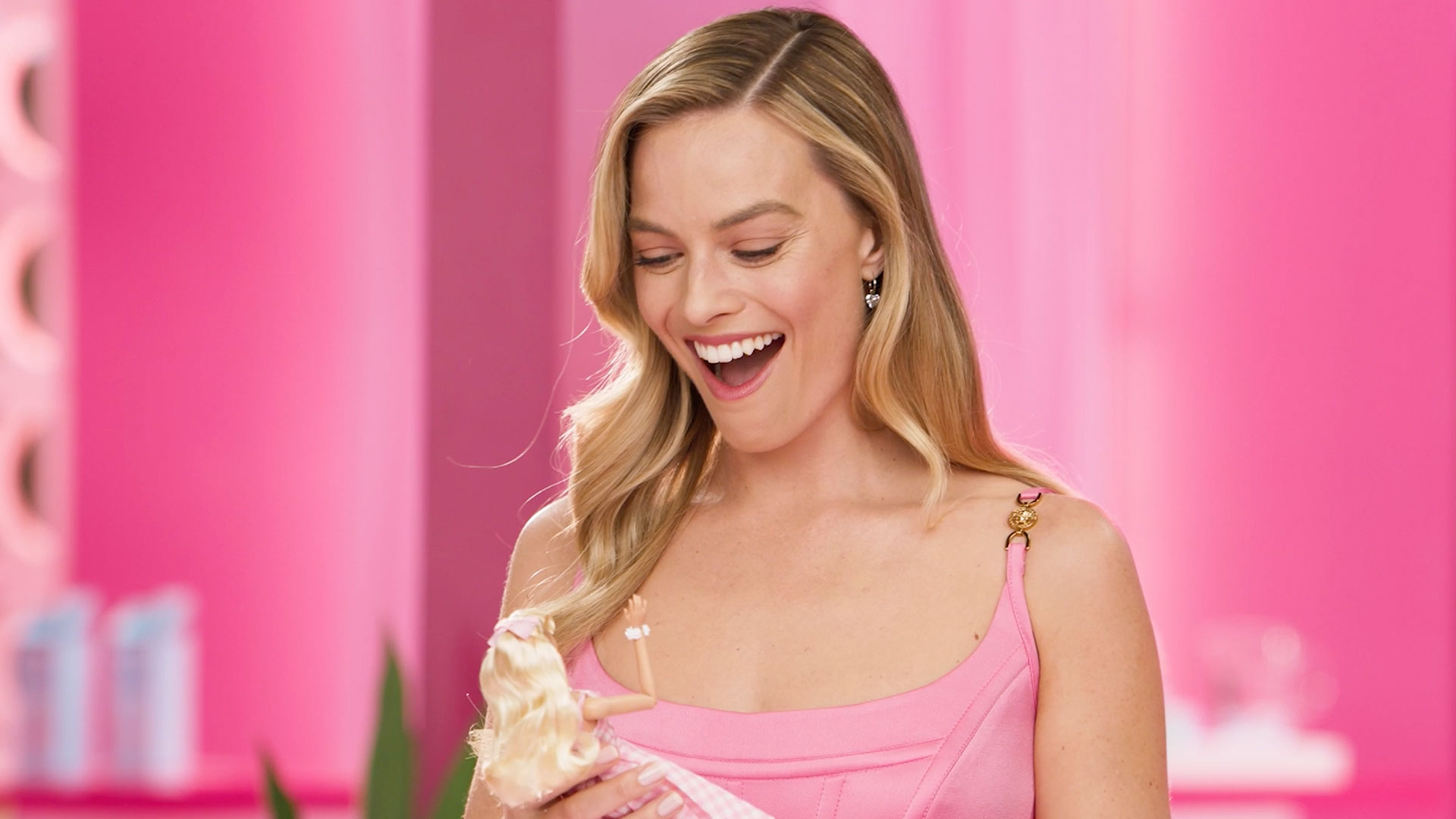 Margot Robbie Reacts To Seeing Her Barbie Doll For The First Time: ‘I