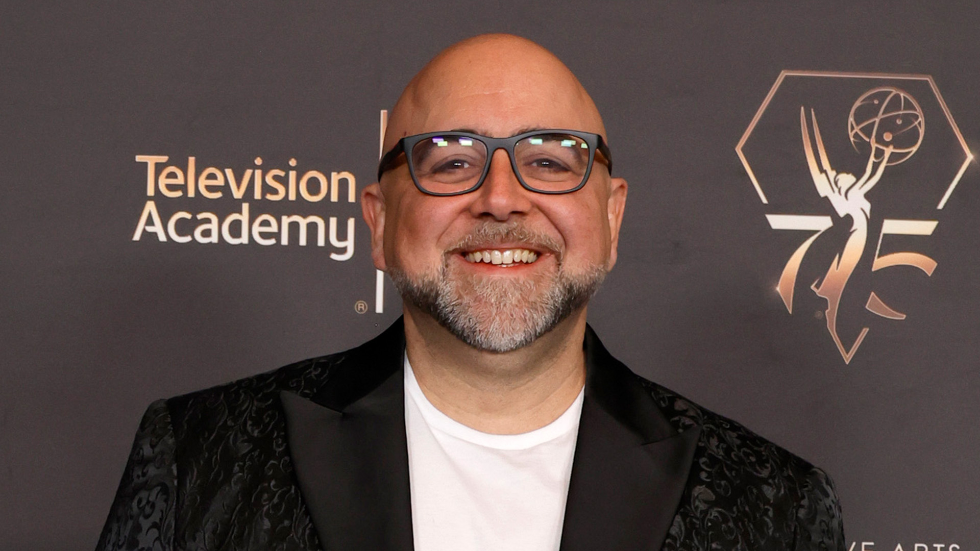 Wonder speak. Wonder speak. Стиви уандер альбомы. Стиви уандер слепой. Памелла джордон.