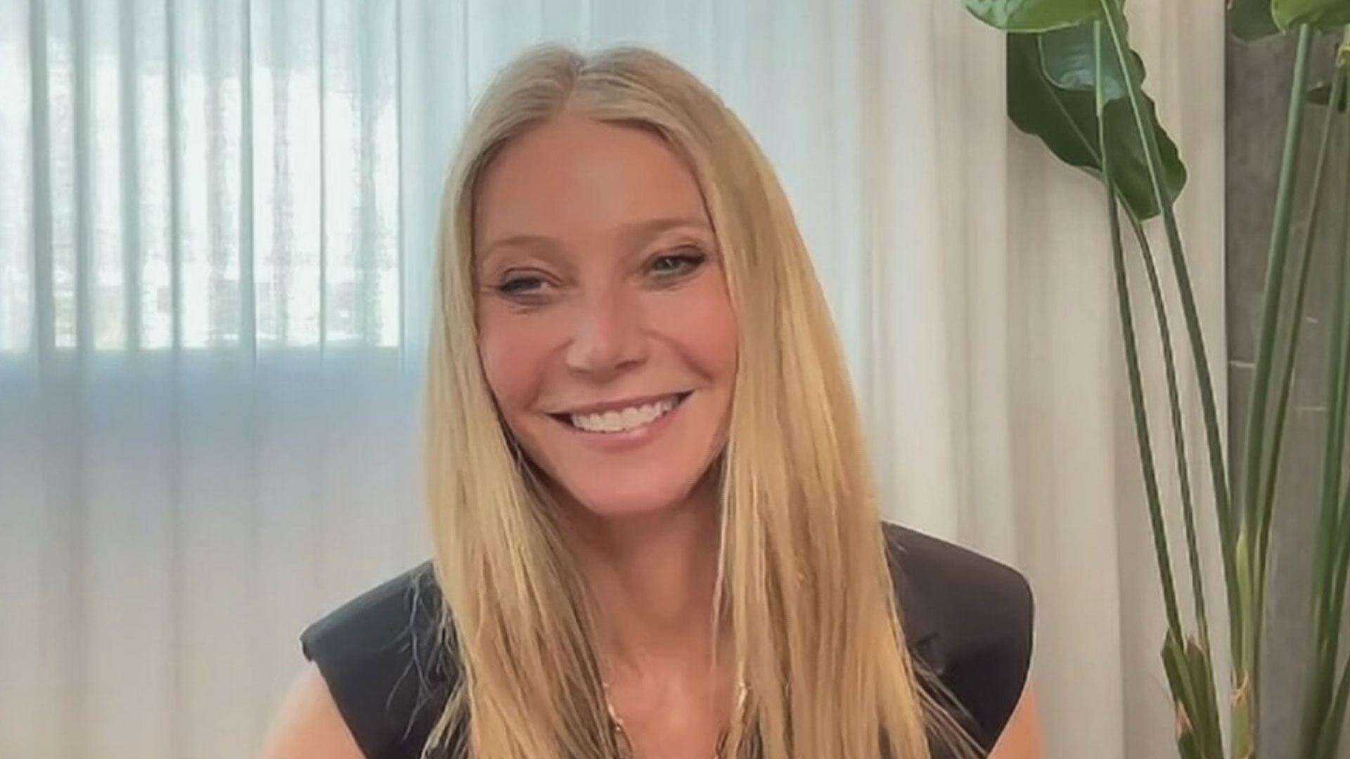 Gwyneth Paltrow Shares How New App Inspired Her Eyes-Open Meditation ...