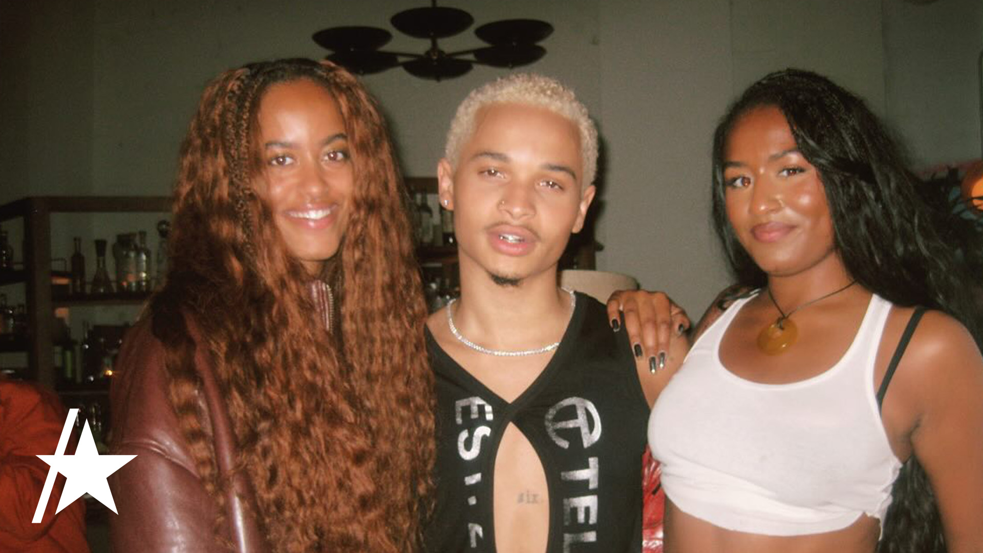 Malia Obama & Sasha Obama Party With R&B Stars In Rare Photo From LA