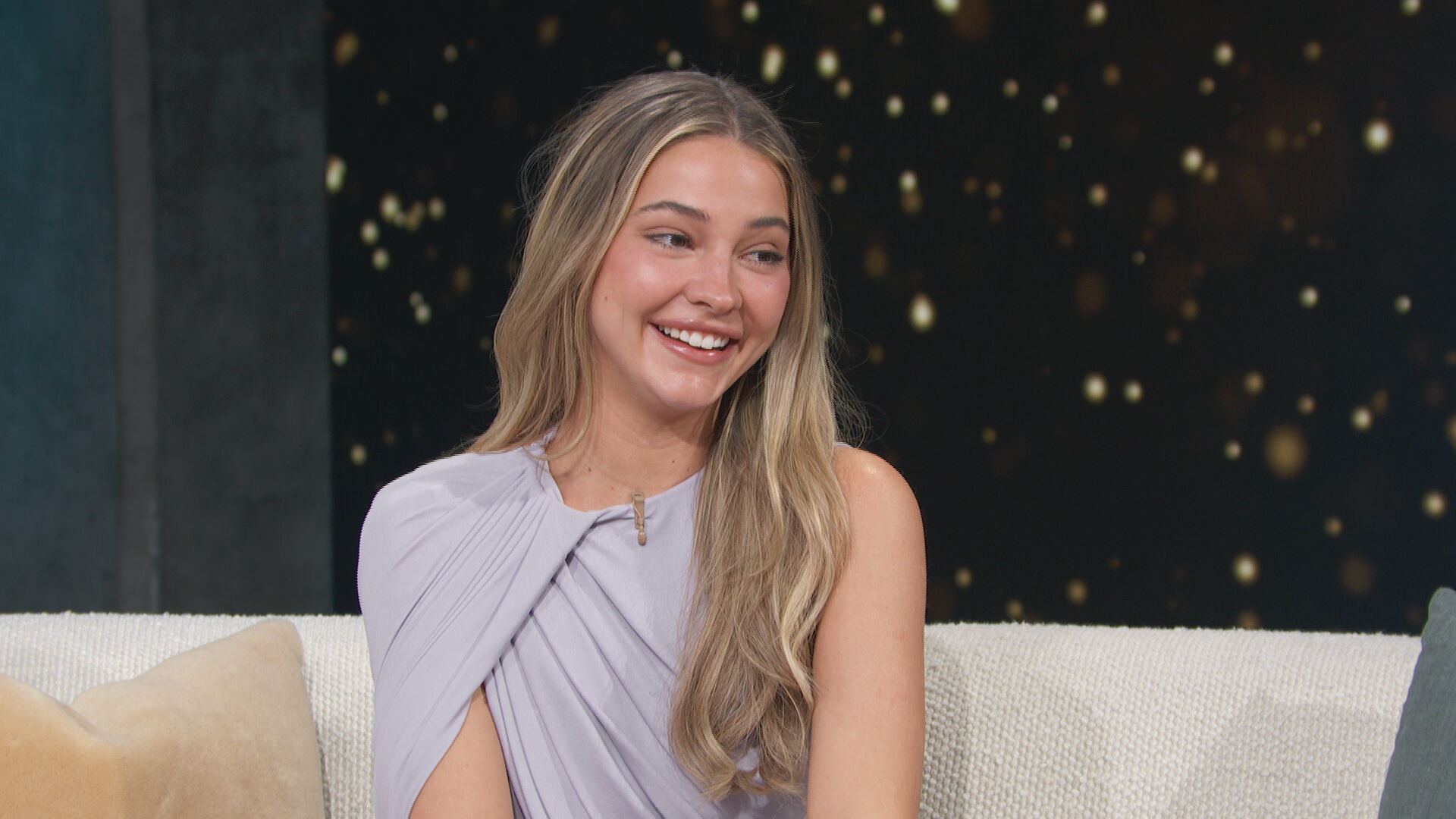 Madelyn Cline Raves Over Joining Jennifer Love Hewitt In 'I Know What