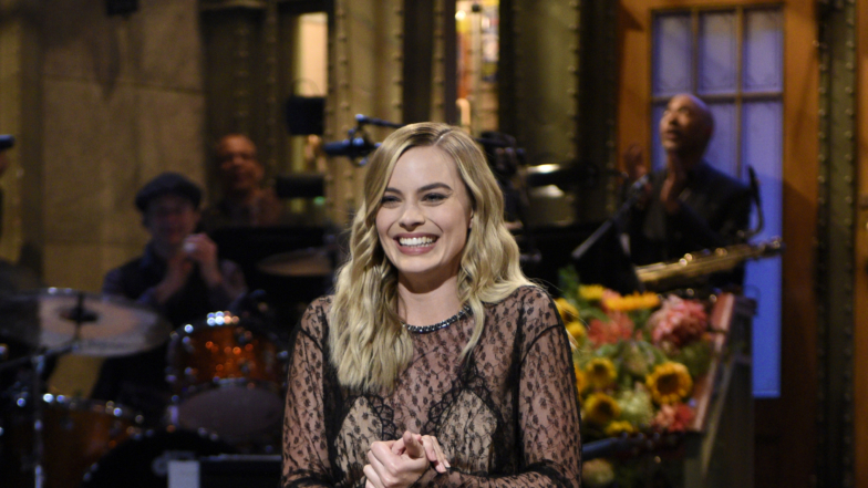 'Saturday Night Live' Season 42 Premiere: Margot Robbie, Alec Baldwin As Trump & More